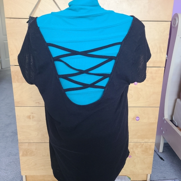 Black wide shoulder "love" top L/XL - Picture 2 of 2